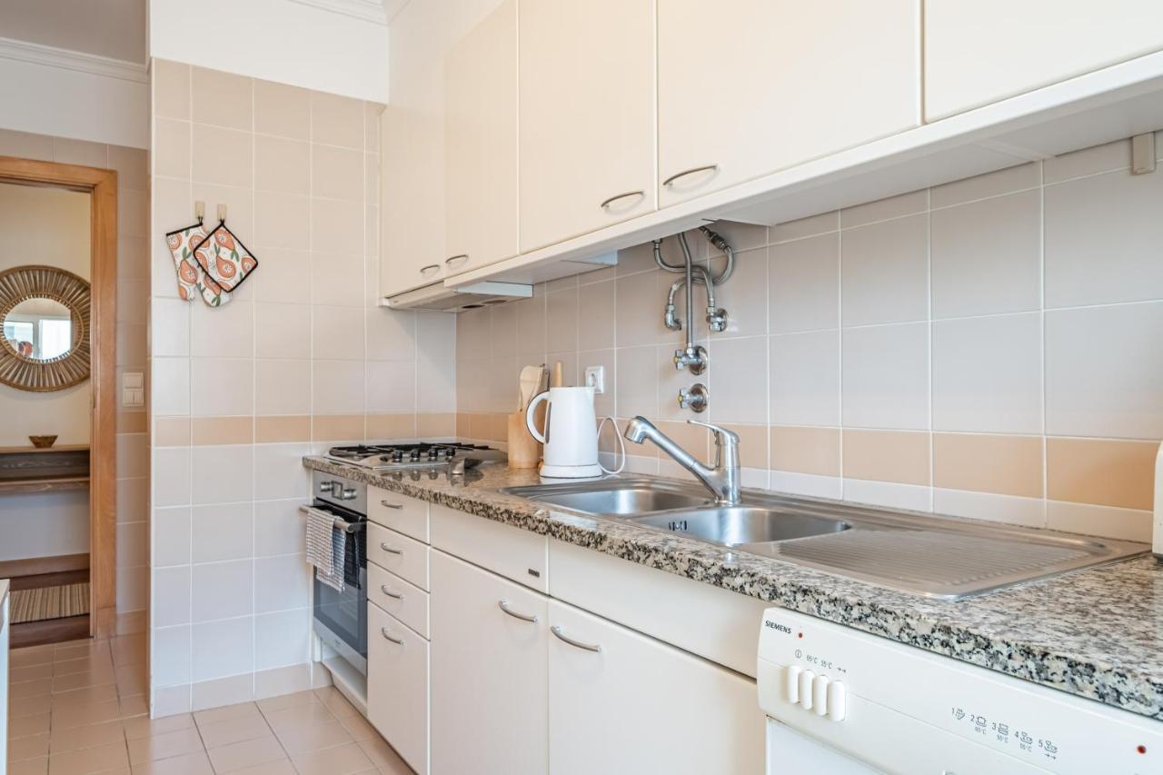 Pateo Do Carmo - By Wehost Apartment ฟุงชาล ภายนอก รูปภาพ