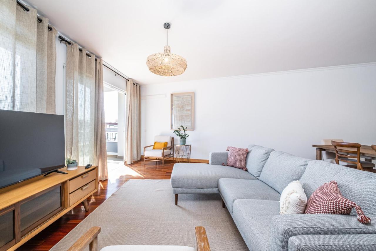 Pateo Do Carmo - By Wehost Apartment ฟุงชาล ภายนอก รูปภาพ